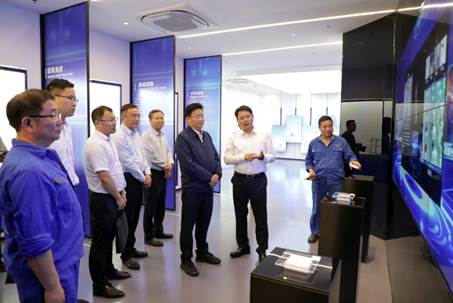 打造向上向前第一象限生力軍 錘煉甘于做人做事作難、受苦受累受屈的企業家隊伍——河南投資集團黨委書記、董事長劉新勇蒞臨安彩高科開展主題教育調研